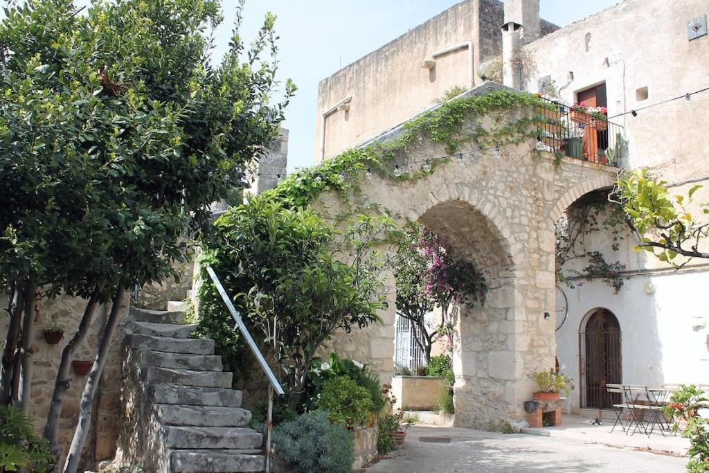 Casa Masseria Dell'800 Gargano. Le Mignole Monte SantʼAngelo المظهر الخارجي الصورة